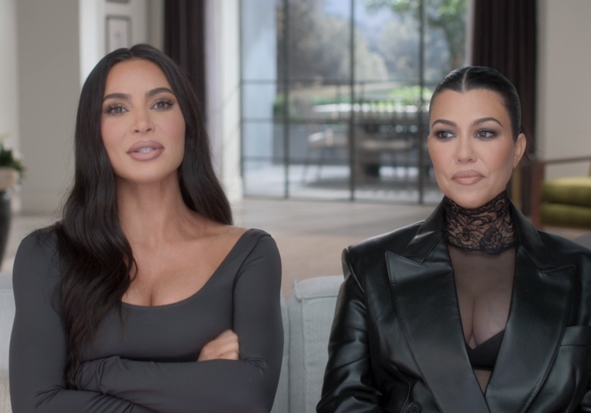 Why Fans Are Praising “ The Kardashians ”